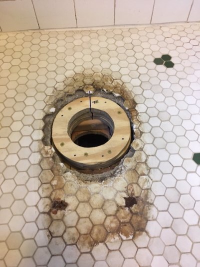 Leaking Toilet S Can Cause A, How To Tile Around A Toilet Drain